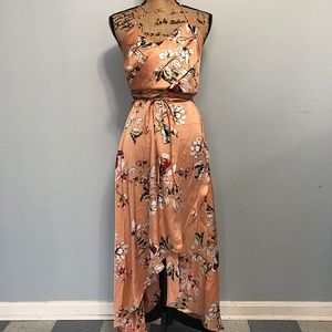 EUC! Lulu's Maxi Wrap Floral Dress Size Large